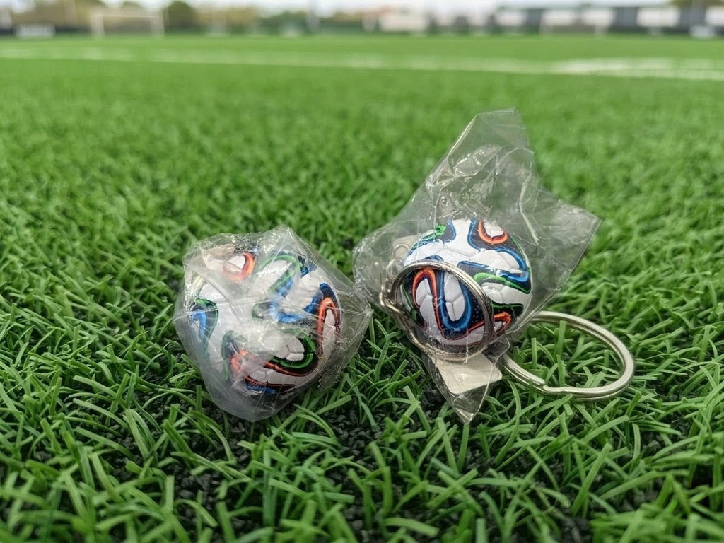 Llavero balón de fútbol brasil